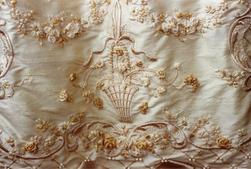 NSB - gtks wedding skirt embroidery detail
